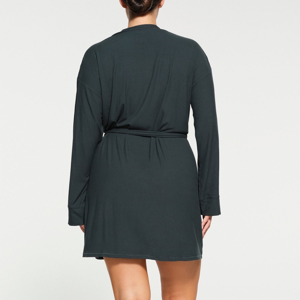 ✨SKIMS SOFT LOUNGE ROBE CYPRESS XL - Picture 5 of 7